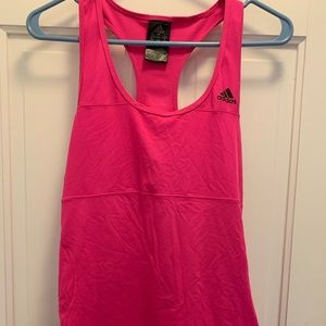 ESSENTIALS LOOSE ADIDAS TANK TOP (reddish/pink)